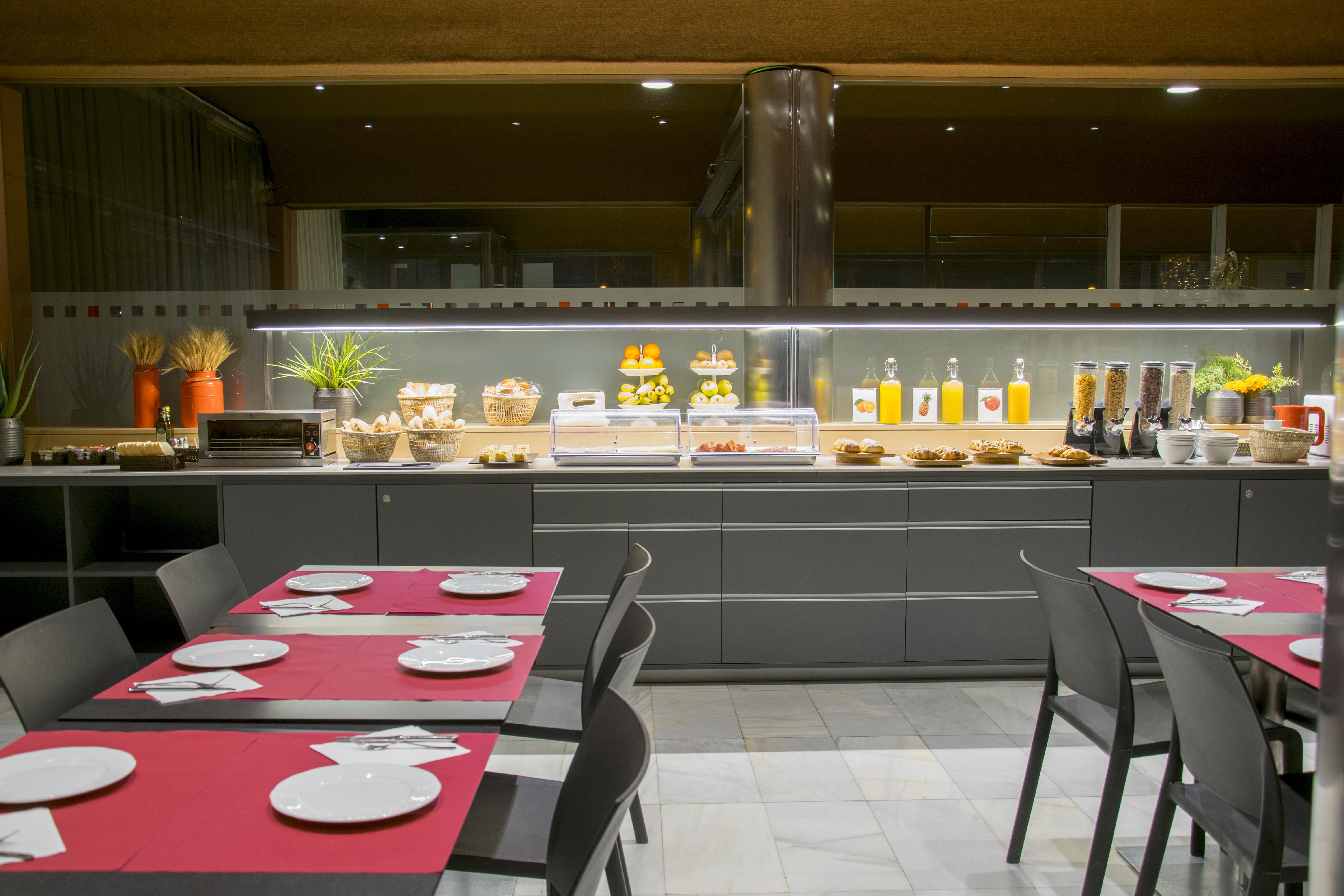 Hotel America Igualada Extérieur photo